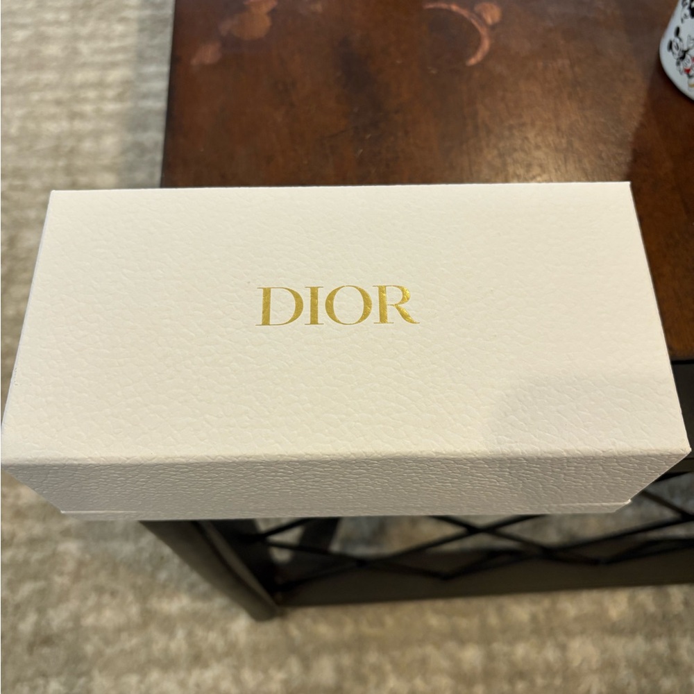 Women’s Dior glasses case giftbox- empty.